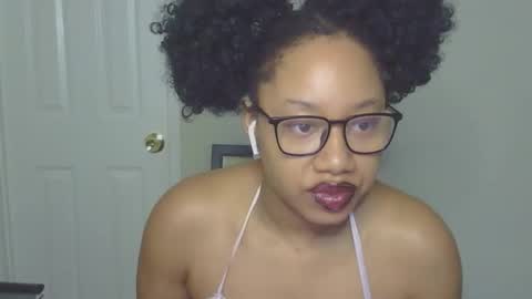 Snapshot of goddessdaisysky chatting on October 2025 06:43:01 PM Goddess Daisy Sky online show from October 2025 06:43:01 PM