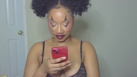 Snapshot of goddessdaisysky chatting on November 2025 12:23:01 AM Goddess Daisy Sky online show from November 2025 12:23:01 AM