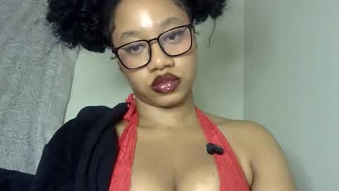 Snapshot of goddessdaisysky chatting on November 2025 04:11:01 AM Goddess Daisy Sky online show from November 2025 04:11:01 AM