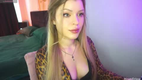 Snapshot of goddesseriss chatting on January 2025 10:56:01 AM MesmErisse online show from January 2025 10:56:01 AM