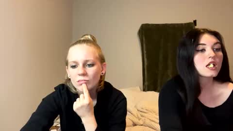 feyaa22 online show from December 2024 01:13:01 AM