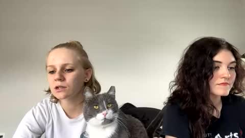 feyaa22 online show from January 2025 04:33:01 PM