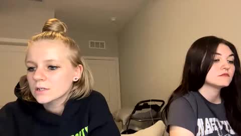 feyaa22 online show from January 2025 03:09:01 AM