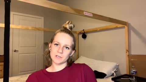 feyaa22 online show from February 2025 11:21:02 PM