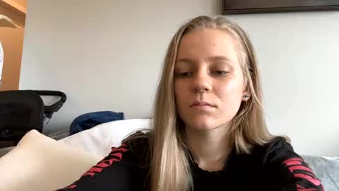 feyaa22 online show from February 2025 03:59:01 PM