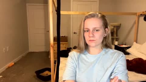 feyaa22 online show from February 2025 02:28:01 AM