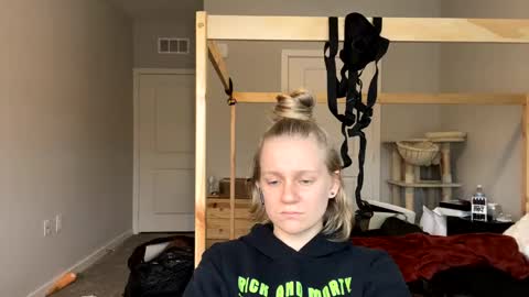 feyaa22 online show from February 2025 08:14:02 PM