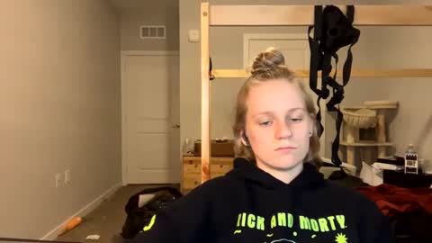 feyaa22 online show from February 2025 01:09:02 AM