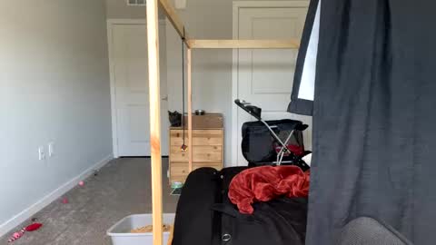 feyaa22 online show from March 2025 04:00:02 PM