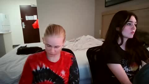 feyaa22 online show from September 2025 05:07:01 AM