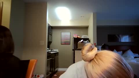 feyaa22 online show from September 2025 05:14:01 PM