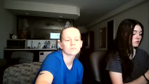 feyaa22 online show from September 2025 04:44:02 PM