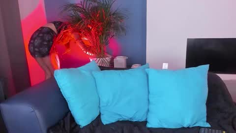 Julieta online show from September 2025 07:25:02 PM