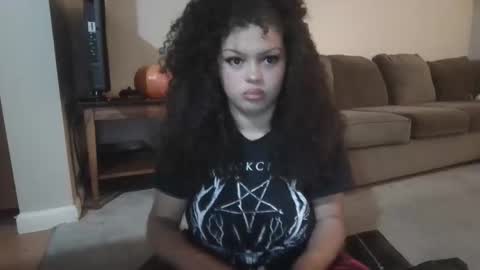 Snapshot of goddessprincessempressqueen chatting on November 2025 07:03:01 AM goddessprincessempressqueen online show from November 2025 07:03:01 AM