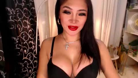 quinnie online show from October 2025 01:48:02 AM