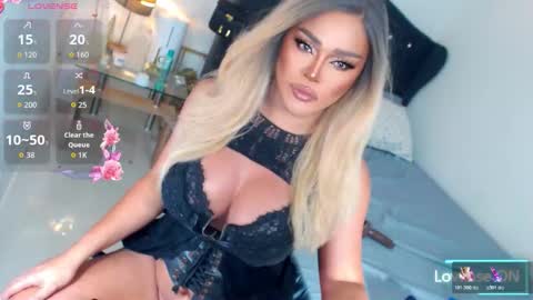 Snapshot of goddesss_hera chatting on November 2025 08:26:01 AM Miss Anna online show from November 2025 08:26:01 AM