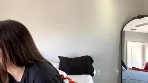 Goddess Raven online show from January 2025 04:00:01 PM