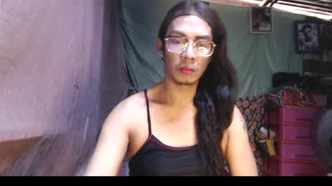 KENNY DOLL online show from April 2026 06:44:01 AM