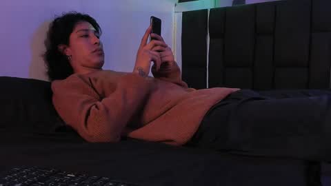 Snapshot of godly_huan chatting on December 2024 06:35:01 AM HUAN online show from December 2024 06:35:01 AM