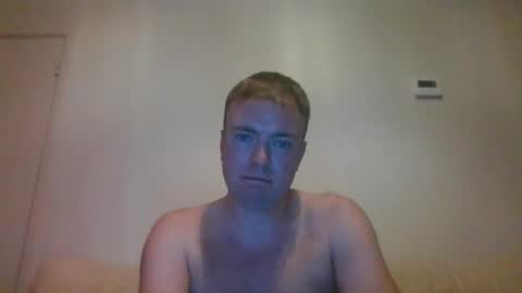 Snapshot of gogo12104 chatting on November 2025 06:41:04 PM jme online show from November 2025 06:41:04 PM