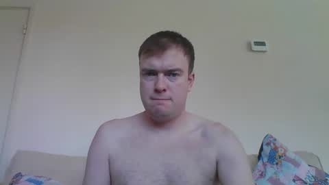 Snapshot of gogo12104 chatting on March 2026 03:28:01 PM jme online show from March 2026 03:28:01 PM