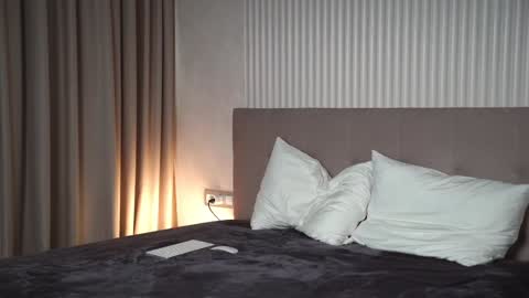 Olivia online show from February 2025 09:37:01 AM