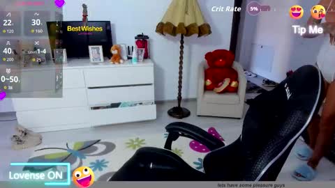 Nicole.. online show from September 2025 04:57:01 AM