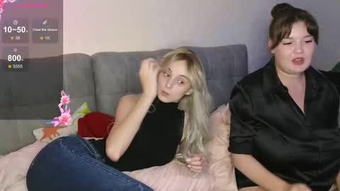 Snapshot of golden_bag chatting on October 2025 08:00:02 PM Jess online show from October 2025 08:00:02 PM