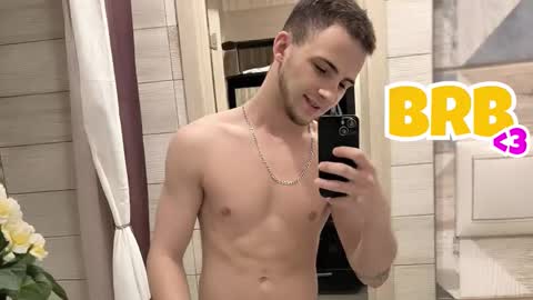 Golden boyyy21 online show from March 2026 07:58:02 AM