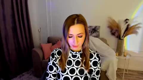 Olivia online show from January 2026 03:32:01 AM