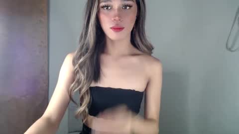 Lily is Gold online show from March 2025 04:07:02 AM