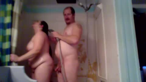 Snapshot of goldenmitch chatting on December 2024 03:00:02 PM MeHer online show from December 2024 03:00:02 PM
