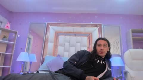 goldentemptation_ online show from May 2026 07:55:02 PM