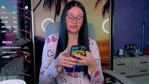 Snapshot of goldenwitchx chatting on September 2025 05:23:02 AM Polina online show from September 2025 05:23:02 AM