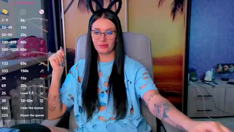 Snapshot of goldenwitchx chatting on October 2025 10:46:02 AM Polina online show from October 2025 10:46:02 AM