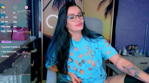 Snapshot of goldenwitchx chatting on October 2025 07:05:02 AM Polina online show from October 2025 07:05:02 AM