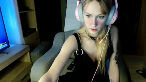 Snapshot of goldiehanny chatting on February 2025 06:15:02 PM GoldieHanny online show from February 2025 06:15:02 PM