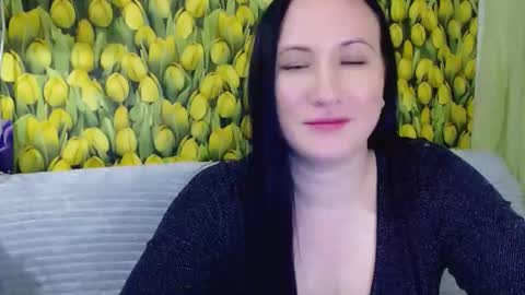 Snapshot of goldmoonn chatting on November 2025 05:05:02 PM goldmoonn online show from November 2025 05:05:02 PM