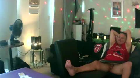 Snapshot of goldyguy011 chatting on January 2025 06:02:01 AM goldyguy011 online show from January 2025 06:02:01 AM