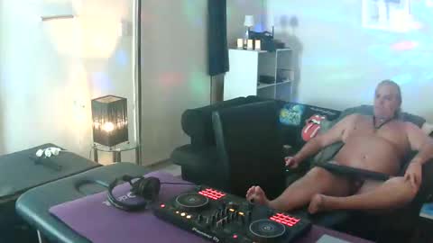 Snapshot of goldyguy011 chatting on September 2025 05:13:01 PM goldyguy011 online show from September 2025 05:13:01 PM