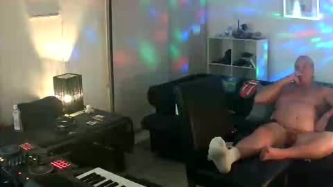 Snapshot of goldyguy011 chatting on October 2025 05:41:02 PM goldyguy011 online show from October 2025 05:41:02 PM