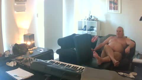 Snapshot of goldyguy011 chatting on October 2025 02:53:02 AM goldyguy011 online show from October 2025 02:53:02 AM