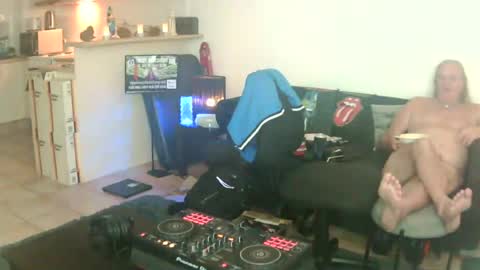 goldyguy011 online show from June 2026 06:18:02 AM