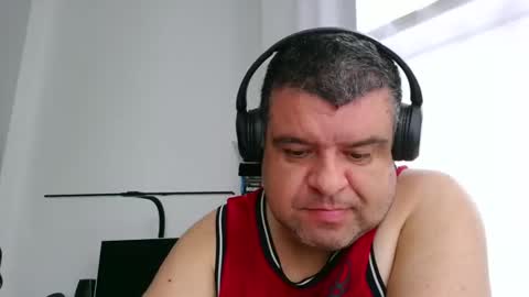 gomezgonz5 online show from September 2025 09:22:01 AM