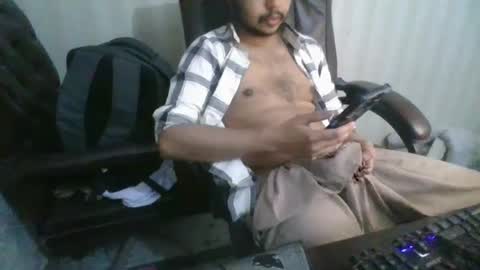 Snapshot of goodfucker3252 chatting on February 2025 02:14:02 PM Arab Pronstar online show from February 2025 02:14:02 PM