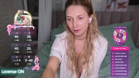 Snapshot of goodgirl0024 chatting on January 2025 08:37:01 PM goodgirl0024 online show from January 2025 08:37:01 PM