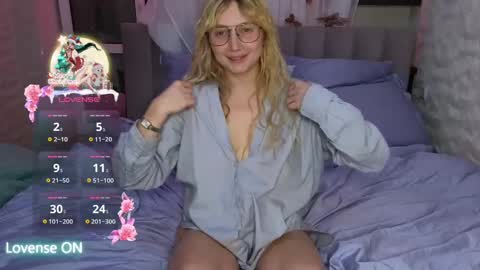 Snapshot of goodgirl0024 chatting on February 2025 09:43:01 PM goodgirl0024 online show from February 2025 09:43:01 PM