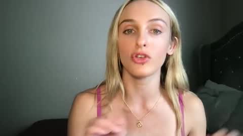 goodgirlliv online show from September 2025 09:52:02 PM