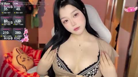Snapshot of gorgeous_girl33 chatting on January 2025 07:29:01 PM gorgeous girl33 online show from January 2025 07:29:01 PM