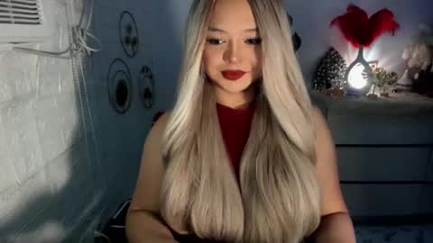 Snapshot of gorgeousamandarose chatting on December 2024 12:33:02 AM Amanda rose online show from December 2024 12:33:02 AM